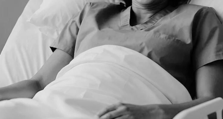 Radiografía a pacientes sociosanitarios en Chile: 2023 registró 1.200 personas hospitalizadas