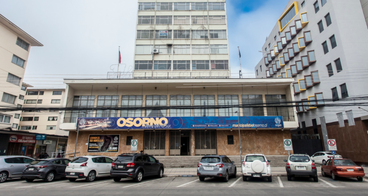Frontis de la Municipalidad de Osorno por sumarios