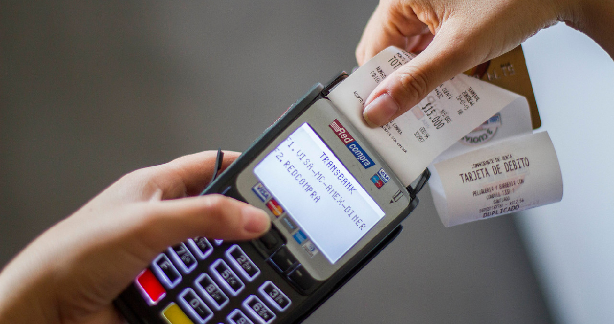 una imagen de máquina POS de transbank