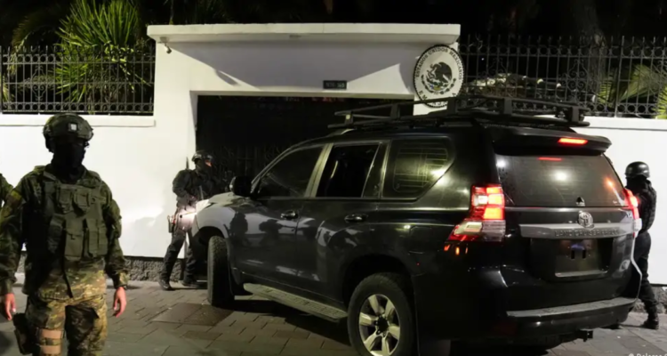 Tras irrumpir en embajada de México: policía ecuatoriana encierra a Glas en cárcel de máxima seguridad