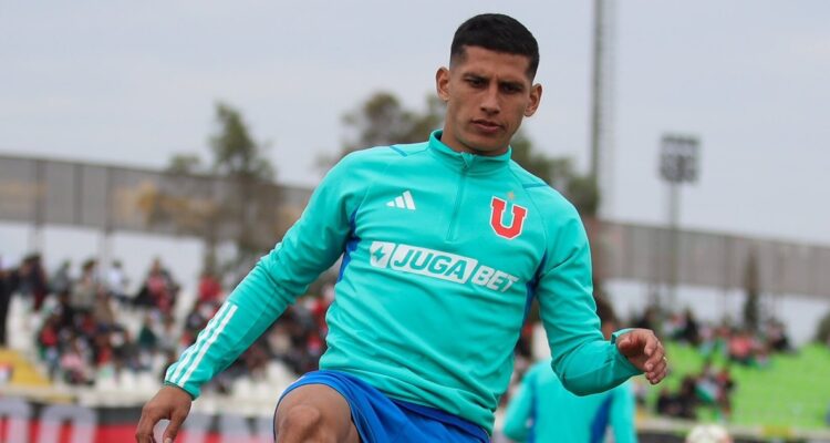 Israel Poblete conoció su sanción tras ser expulsado ante Palestino.