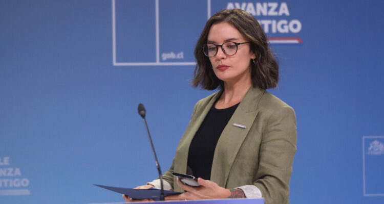 Ministra Vallejo: “Uno de los principales problemas que tenemos es la migración venezolana”