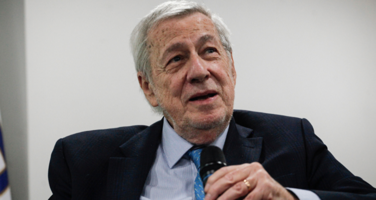 Van Klaveren y retorno de Apblaza