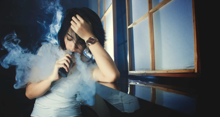 El ‘vaping’ aumenta el riesgo de sufrir insuficiencia cardíaca, según uno de los mayores estudios realizados hasta la fecha.