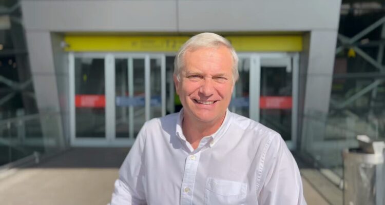 ¿Palo a Jadue? Kast anuncia viaje a Hungría con irónico mensaje