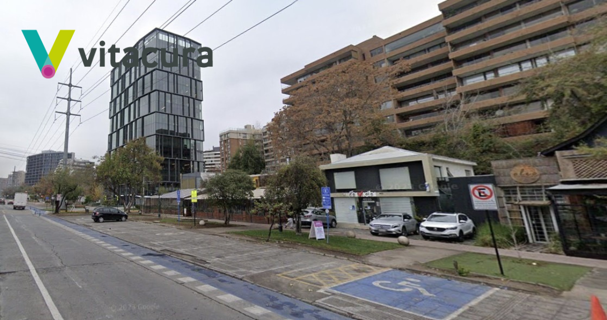 Estacionamientos en Alonso de Córdova, en Vitacura.