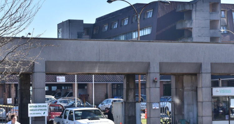 A solo una persona por paciente se restringirán las visitas en el Hospital Base de Valdivia.