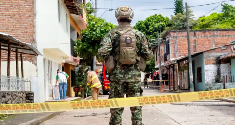 Al menos 4 muertos y 7 heridos deja ataque con explosivos de disidencias de las FARC en Colombia