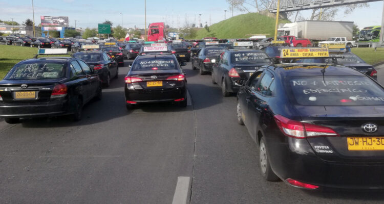 Preocupación por costo en pasajes de colectivos en Puerto Montt: reportan alza entre 100 a 500 pesos