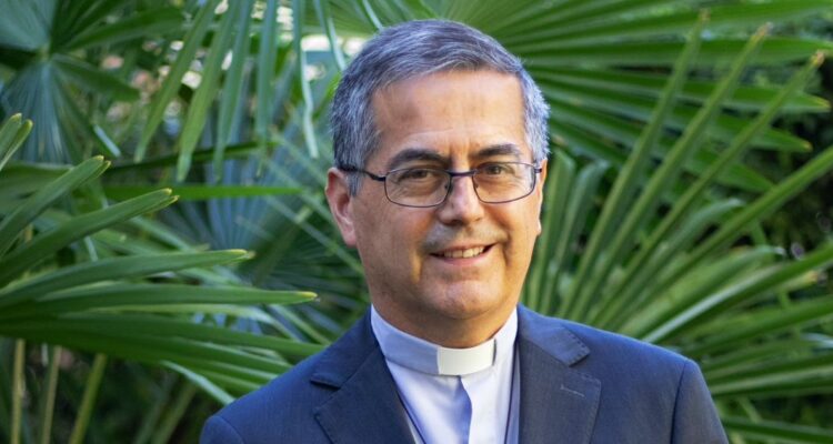 Papa nombra a monseñor Sergio Pérez de Arce como nuevo arzobispo de Concepción