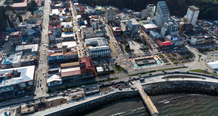 Imagen desde el aire de Puerto Montt por proyecto de ascensores