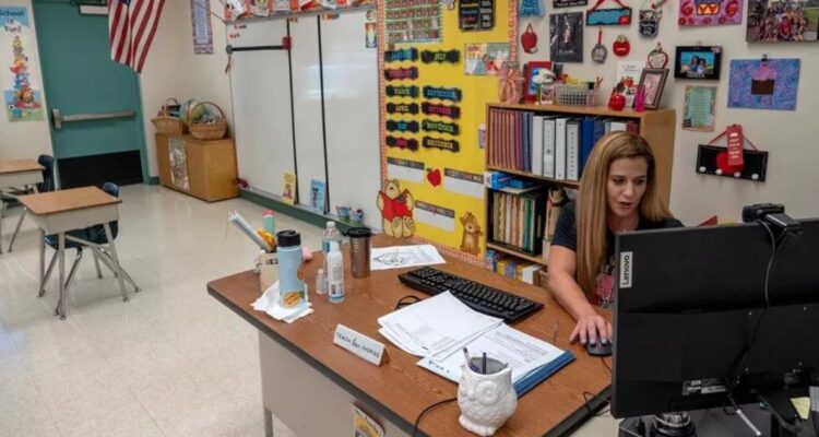 Ley controversial en Luisiana propone exhibir los 10 Mandamientos