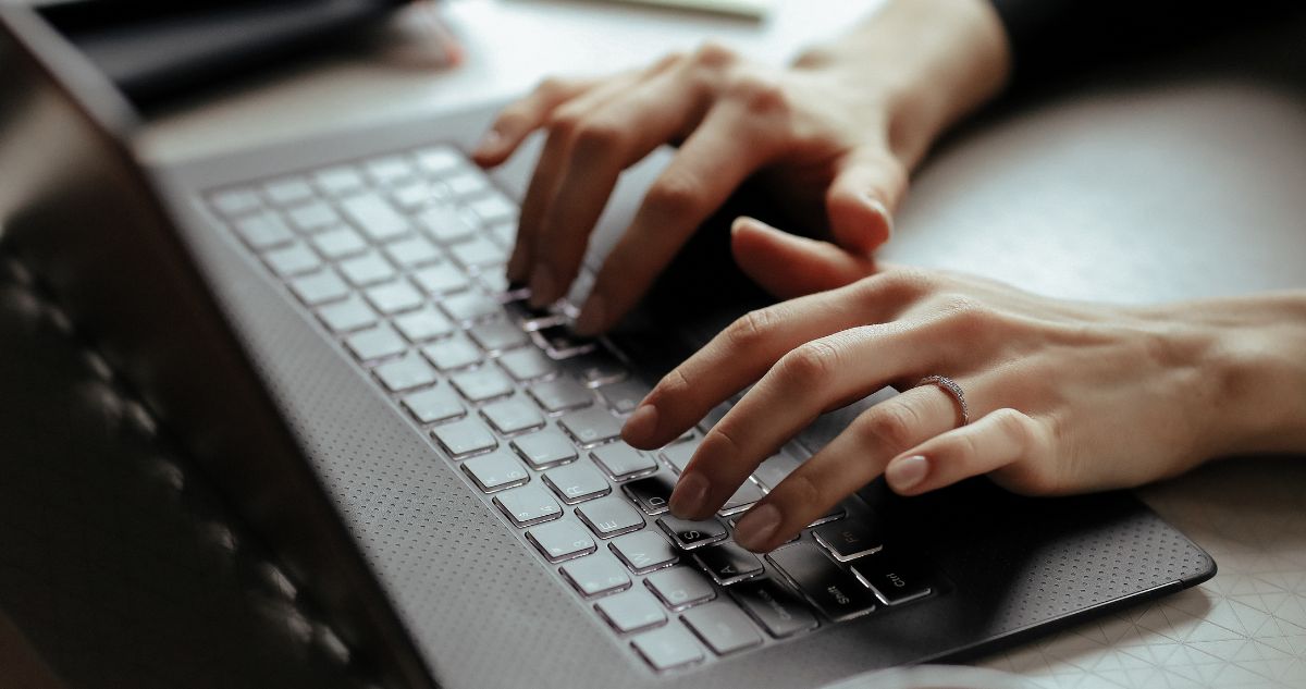Abren 5 mil becas para cursos de Google en IA y otras áreas tecnológicas: cuáles son y cómo postular
