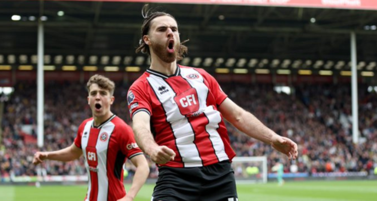 Ben Brereton es postulado a dos elencos que luchan el ascenso a la Premier League.