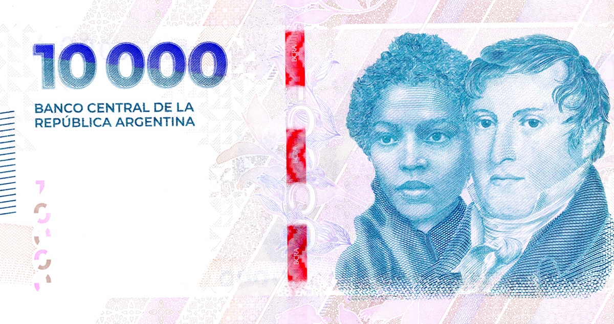 Argentina pondrá en circulación desde este martes los billetes de 10.000 pesos (equivalente a la misma cifra en pesos chilenos).