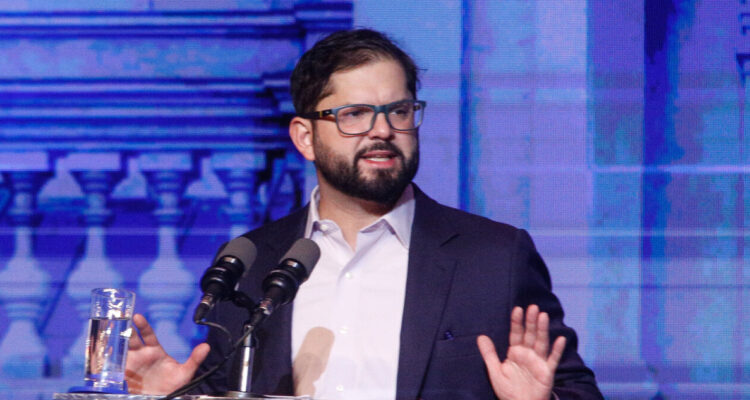 Presidente Boric reitera críticas a bancos: “Adoptaron una actitud pesimista”