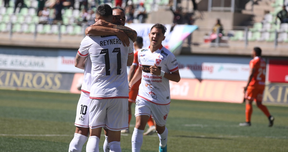 Deportes Copiapó goleó a Cobreloa por el Campeonato Nacional.