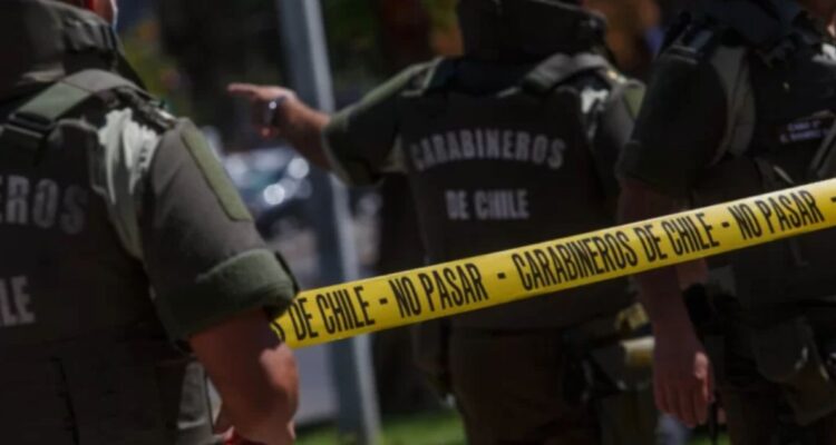 Hombre llegó con cuchillo hasta casa de expareja en Padre Las Casas y robó camioneta: mujer logró huir