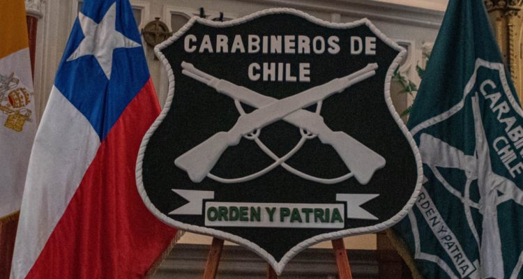 Escudo de Carabineros por filtración de broma interna en Concepción referida a licencia