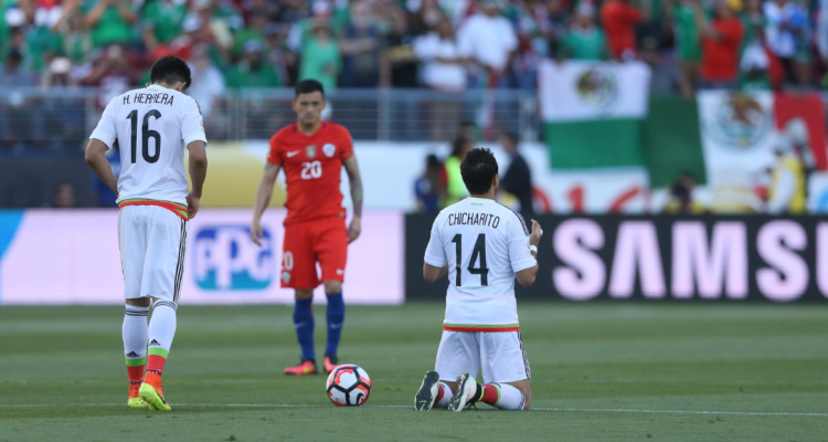 En México reaccionan a las declaraciones de Claudio Bravo sobre Chicharito y el 7 a 0.