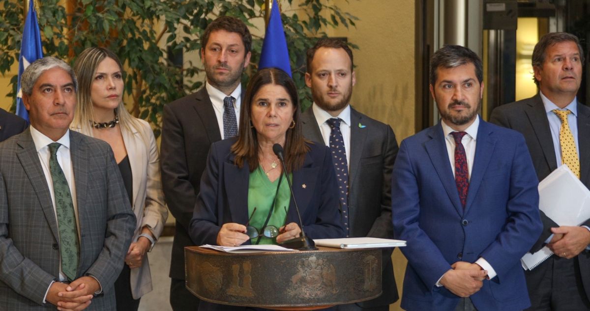 Chile Vamos irá a Contraloría por “graves ilegalidades” en spot del Gobierno sobre reforma previsional