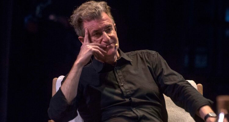 Chileno Alfredo Jaar obtiene el Premio Albert Camus:: “Su obra resuena con las convulsiones del mundo”