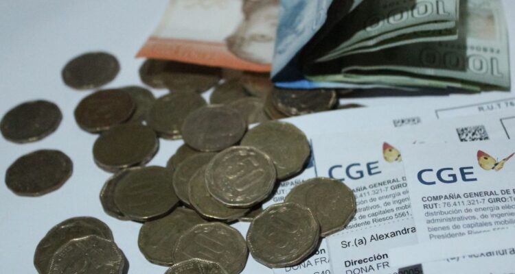 ¿Cómo evitar cobros indebidos en la cuenta de la luz? Conoce cómo revisarlo en tu boleta