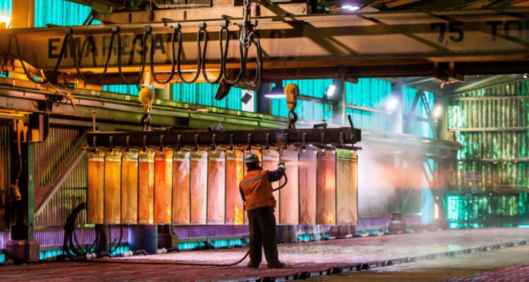 Codelco comprometió fecha: operará con una matriz energética 100% renovable para 2030