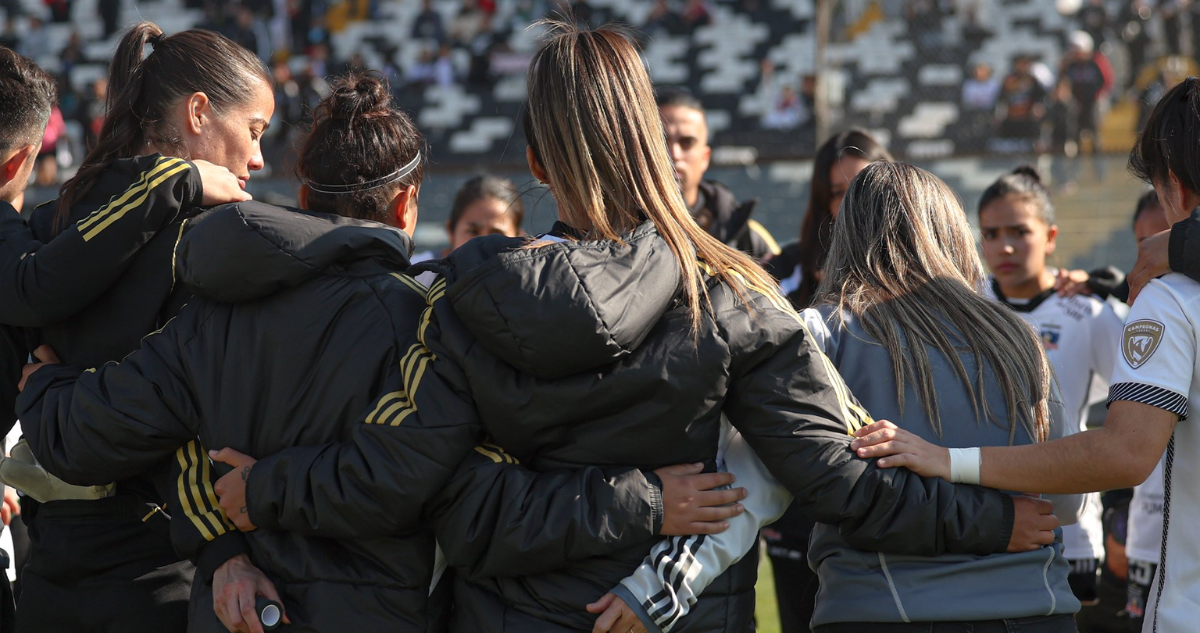 “Confusión administrativa” le cuesta a Colo Colo liderato del Campeonato Femenino: La U aprovecha
