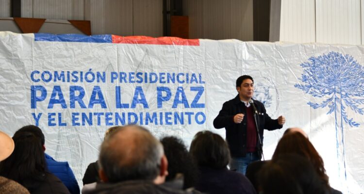 Comisión para la paz y el entendimiento