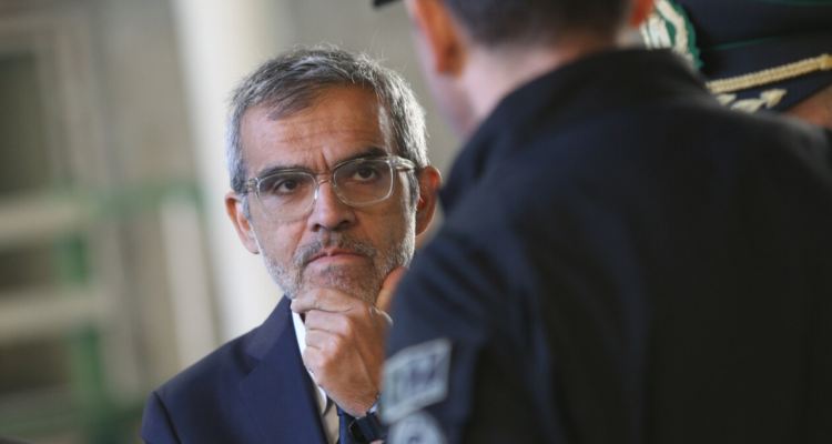 Cordero niega que inhibidores de señal en cárceles no funcionen