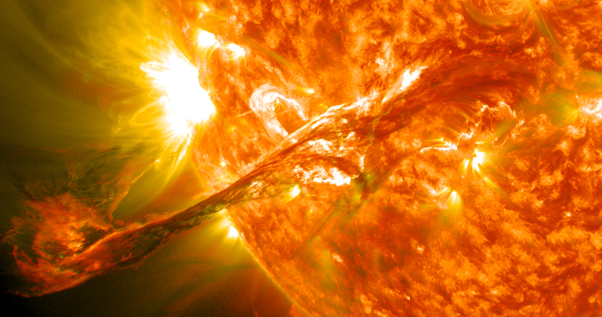 NOAA activa alerta por nueva tormenta solar G4 que podría azotar la Tierra: riesgo “severo a extremo”