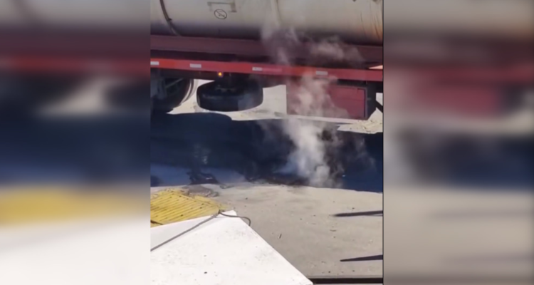 Imagen de derrame en puerto de San Vicente