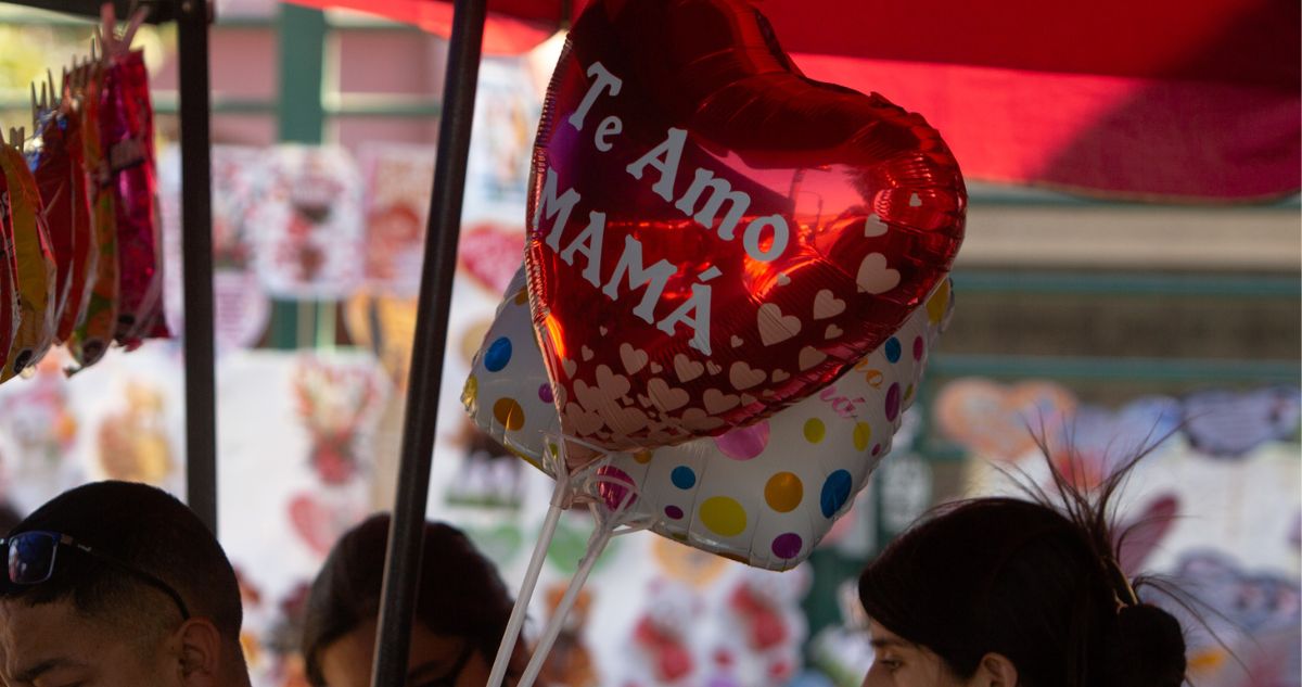 Cuándo es el día de la madre en Chile este 2024 según el calendario, qué domingo de mayo es y por qué se celebra a la mamá o mamás.