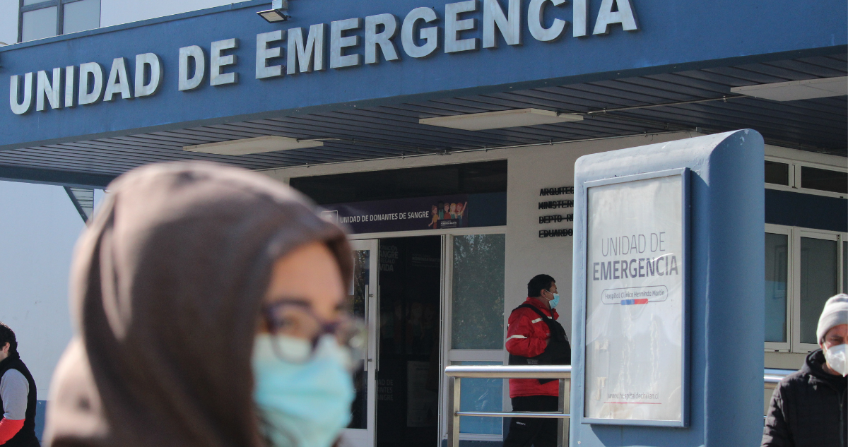 Frontis de Hospital de Chillán por vacaciones de directora