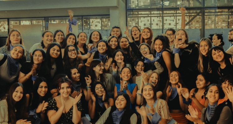 que es el adultocentrismo dia del alumno fundación tremendas