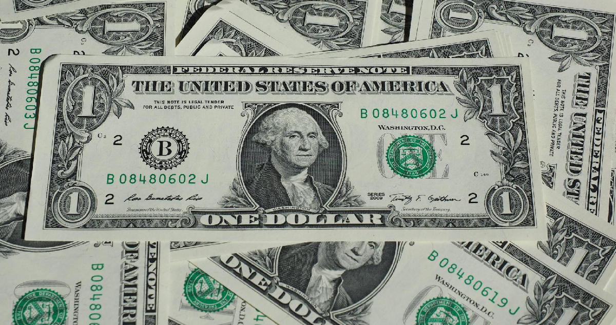 Varios billetes de un dólar