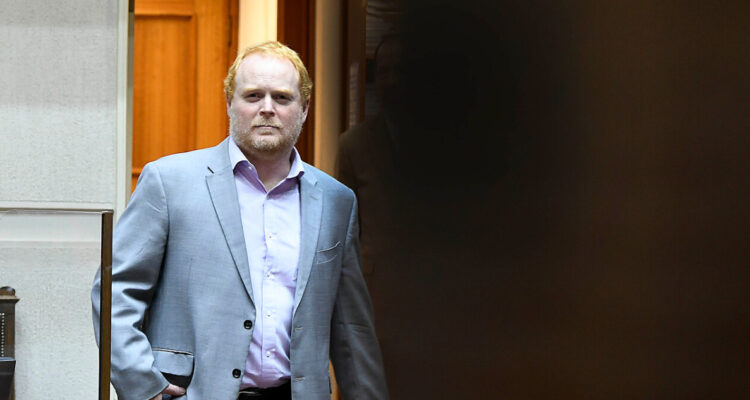 Edwards acusa a Kast de cambiar postura para elecciones tras tachar a Boric de “travesti político”