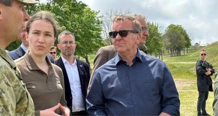 El ministro de Defensa de Alemania, Boris Pistorius, durante su visita a Ucrania.