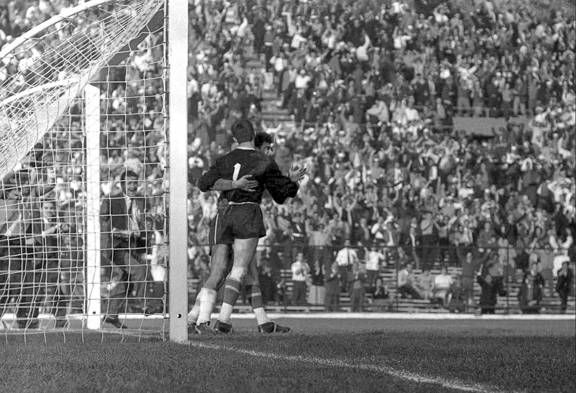 Eladio Rojas y Milutin Soskic en el Mundial de 1962