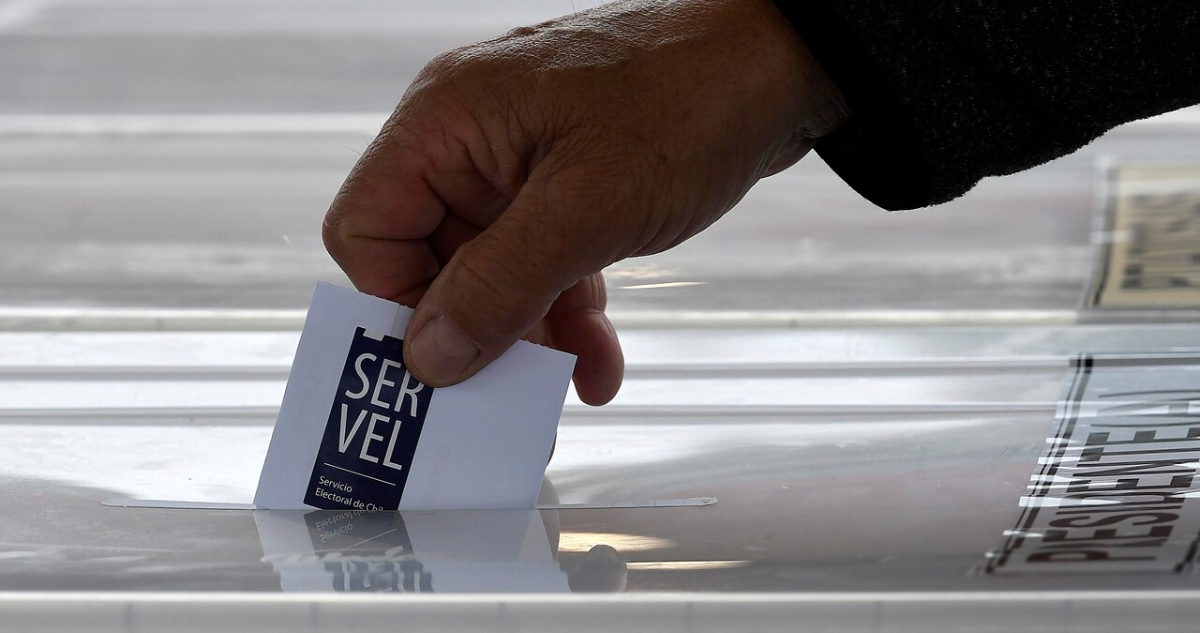 Avanza en el Senado proyecto que permite elecciones municipales en dos días