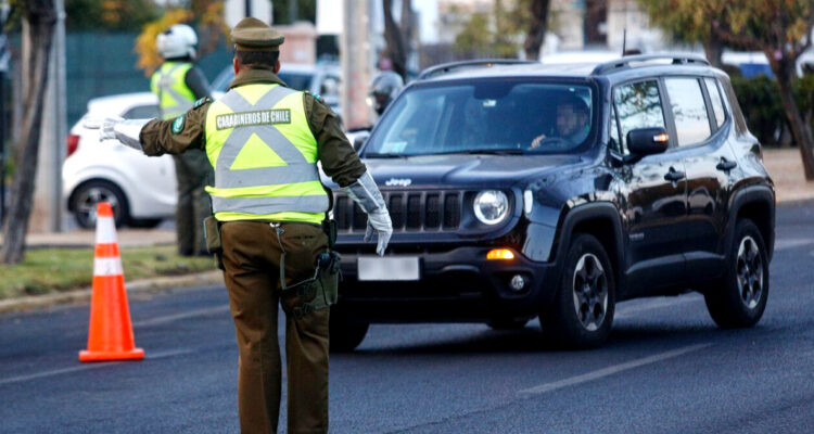 Estos son los dígitos que no podrán circular en primera Preemergencia Ambiental del año en la RM