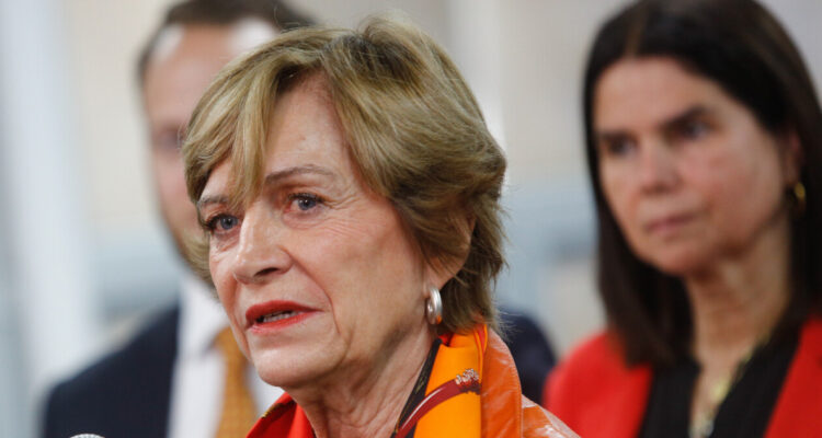 El protagonismo de Matthei en la interna de Chile Vamos en medio de negociaciones por Municipales