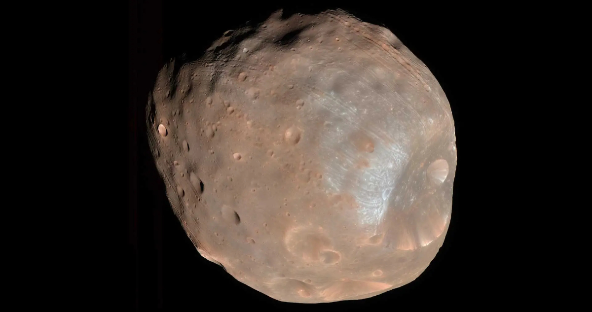 Datos inéditos de Marte revelan un secreto sobre el pasado de su luna Fobos y su extraña forma de papa