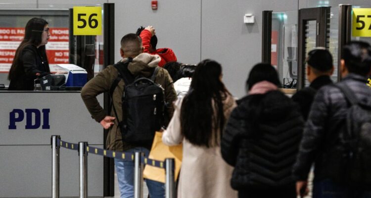 A Colombia: narco soldado de “Los Gallegos” se fugó por aeropuerto pese a estar con libertad vigilada