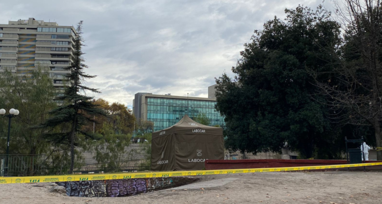 Hallan cuerpo flotando en el río Mapocho en Providencia