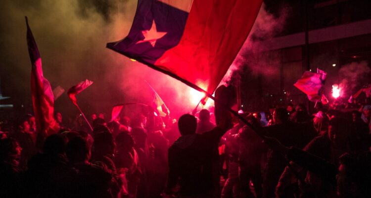 Copa América 2024: diputados UDI piden que EE.UU niegue ingreso a hinchas sancionados por violencia