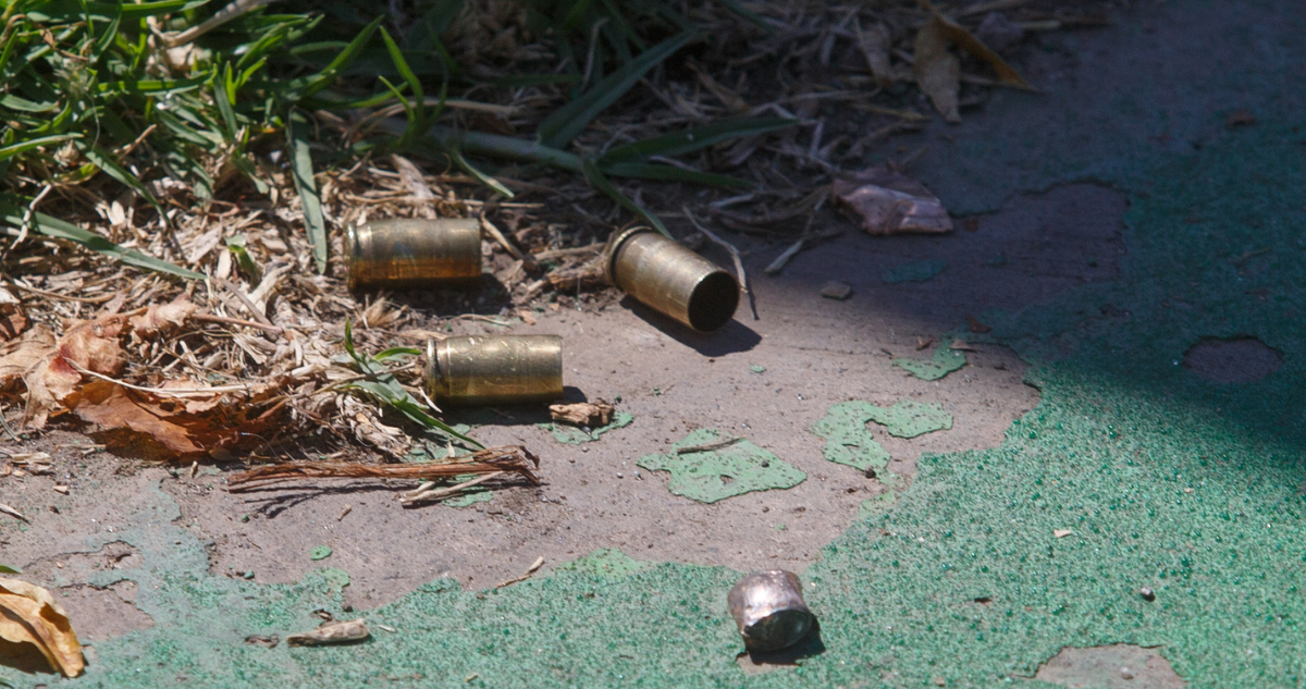 Balas en el suelo por homicidio de menor en Lota