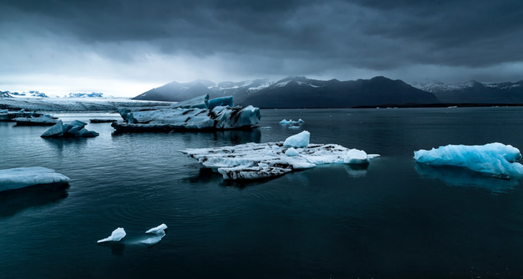 Un estudio reciente alertó sobre la posibilidad de una “invasión de icebergs” en los países del Atlántico Norte por el deshielo.