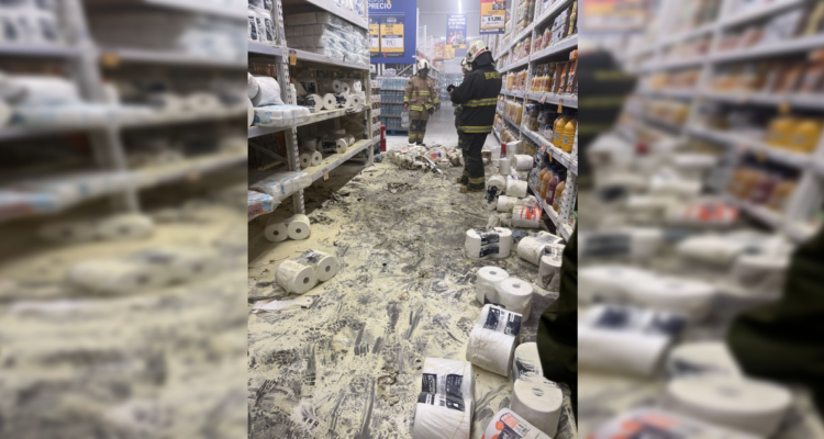Un detenido tras intentar incendiar supermercado en Talagante: tiene 13 años y antecedentes por robo